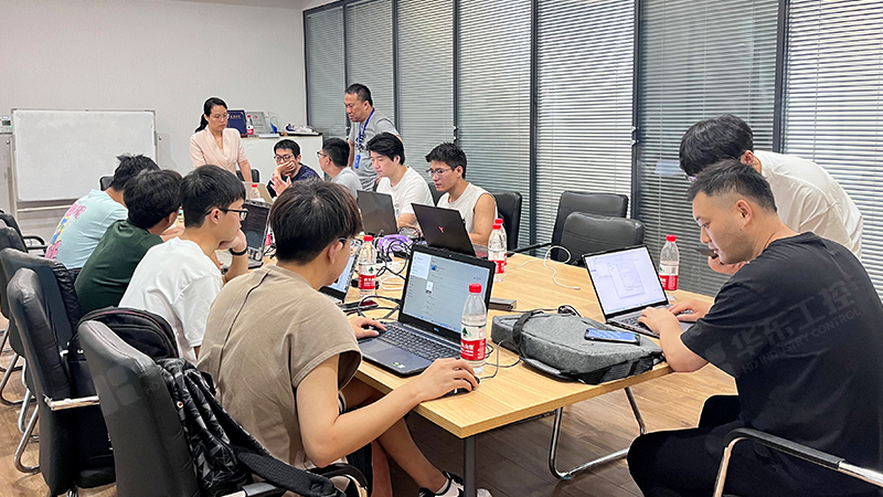 “網絡協(xié)同制造集成技術與數(shù)字套件研發(fā)”項目在華東工控啟動實施