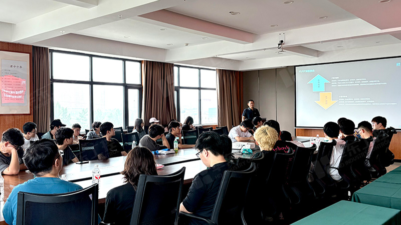 中原工學(xué)院01