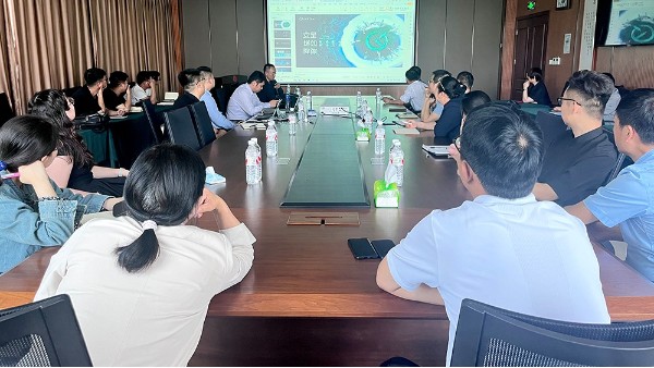 華東工控與上海良信簽署智能配電戰(zhàn)略合作協(xié)議，共創(chuàng)智能配電解決方案新篇章