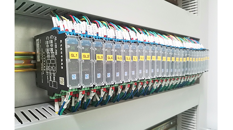PLC控制柜細節(jié)