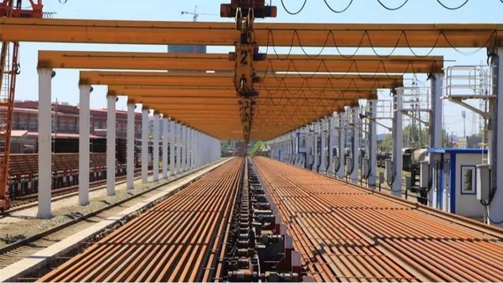 華東工控丨鐵路局小李莊500M 焊軌基地7臺32 臺36臺群吊控制系統(tǒng)案例