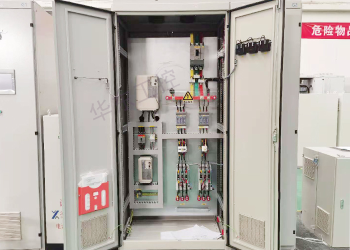 電氣控制柜內(nèi)部細(xì)節(jié)